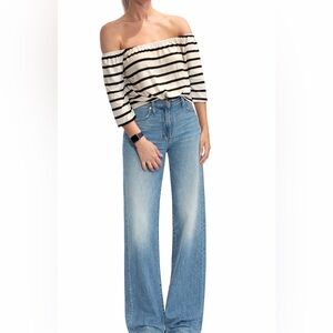 BB Dakota off the shoulder top